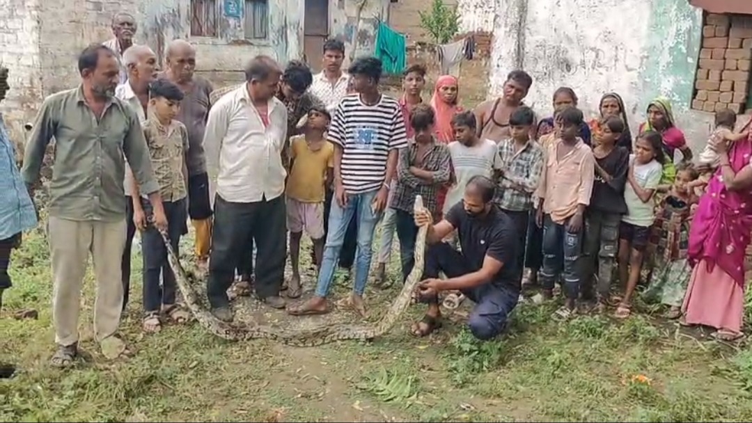 सरकार के नुमाइंदों की गलती के कारण डूब से बाहर किए लोगों का जीवन नर्क से बदतर.....